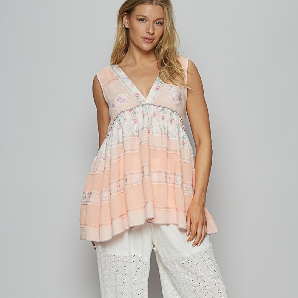 POL Blush Floral Embroidered V-Neck Sleeveless Top NWT - Picture 2 of 6